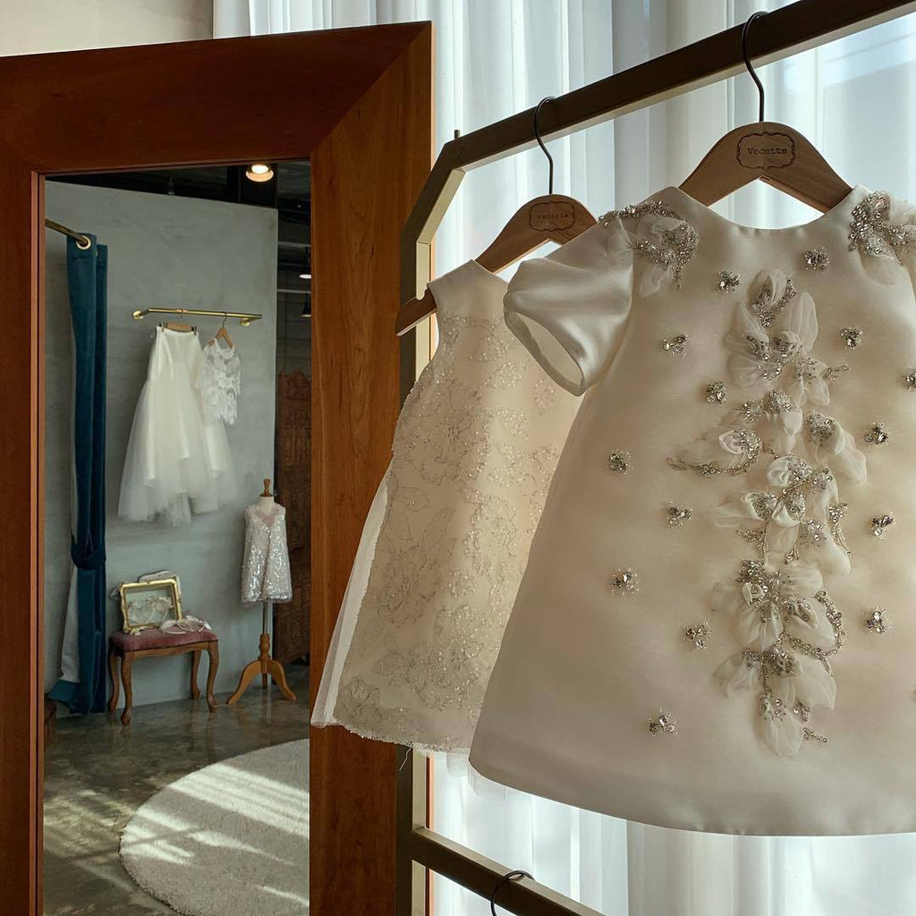 Robe de Princesse Fille Broderie Blanche Robe de Fête d'Anniversaire pour Tout-Petite