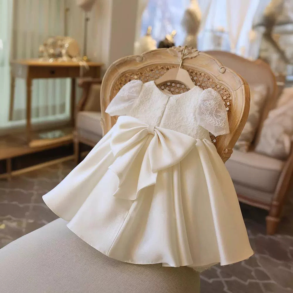 Jolie robe de baptême en dentelle pour bébé fille, robe de princesse de concours d'anniversaire pour tout-petit